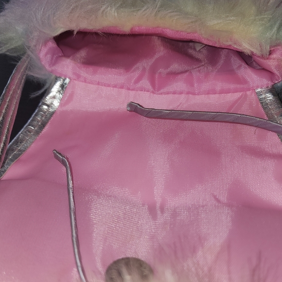 Fuzzy purse and matching headband headband. - Picture 10 of 10